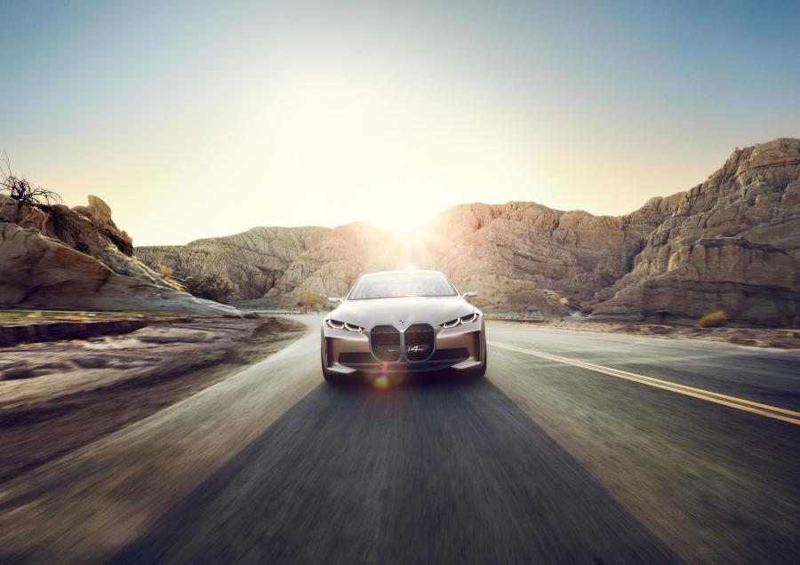  BMW Concept i4 2020 года  (фото 11 из 71)